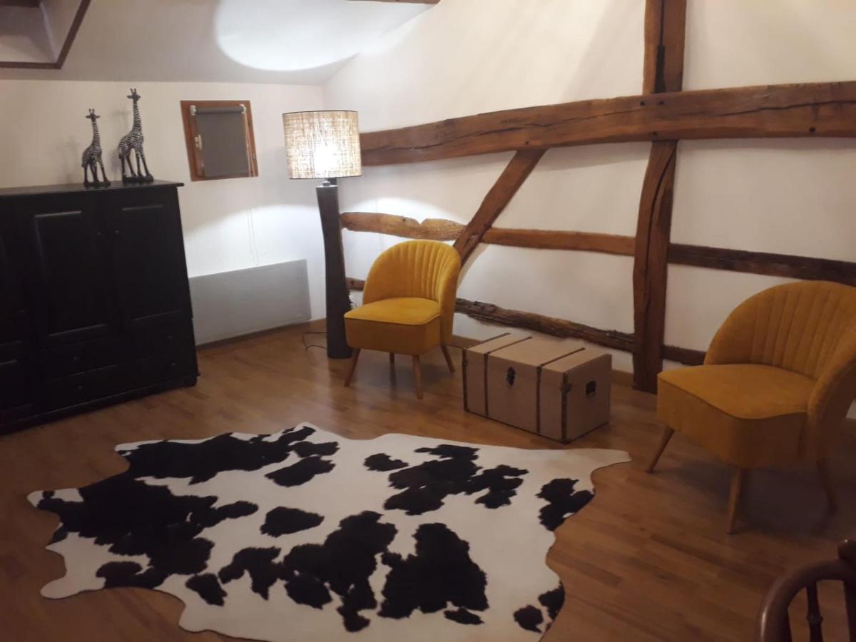 Avec Cheminee Et Exterieur * La Neuville-aux-Bois